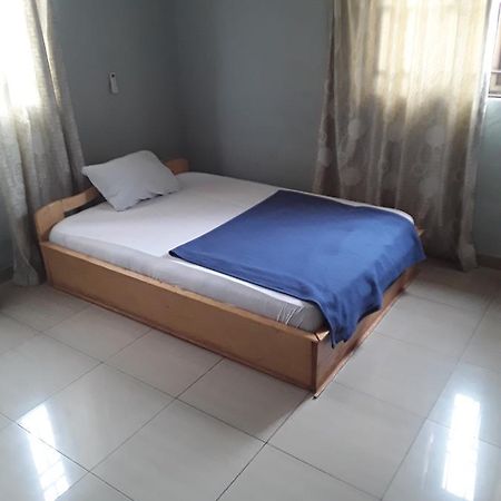 Bizay Hotel Sunyani Buitenkant foto
