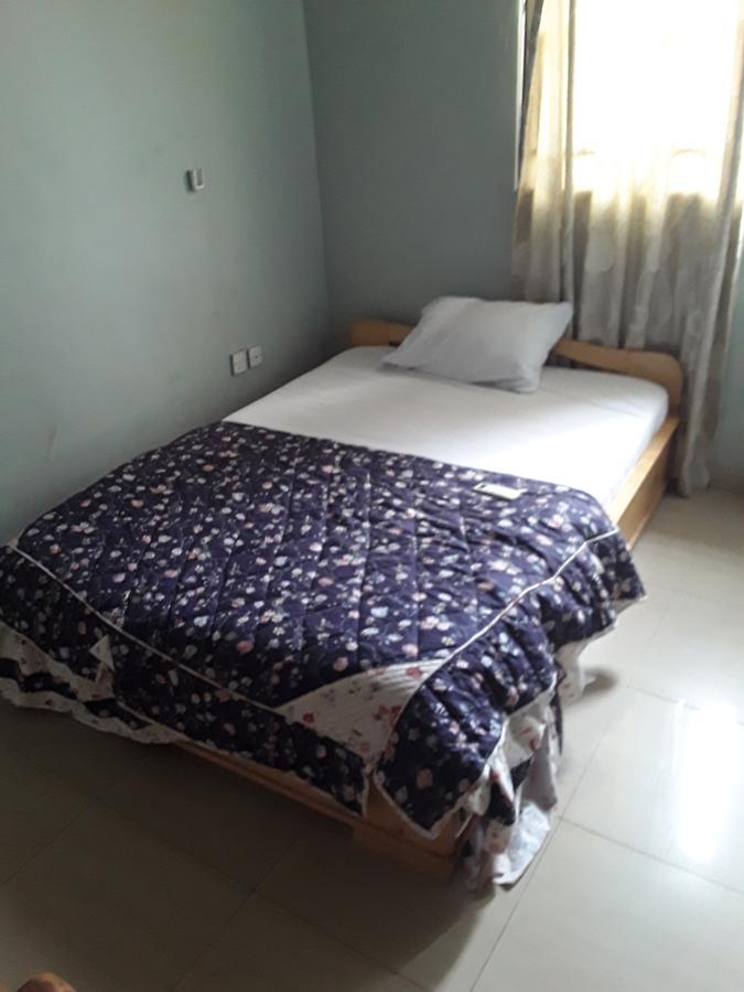 Bizay Hotel Sunyani Buitenkant foto